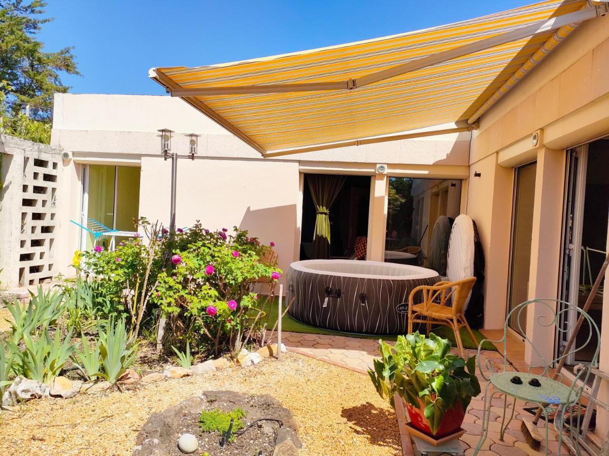 La Vie Est Belle, Chambre Privee Dans Une Villa Trets Exterior foto